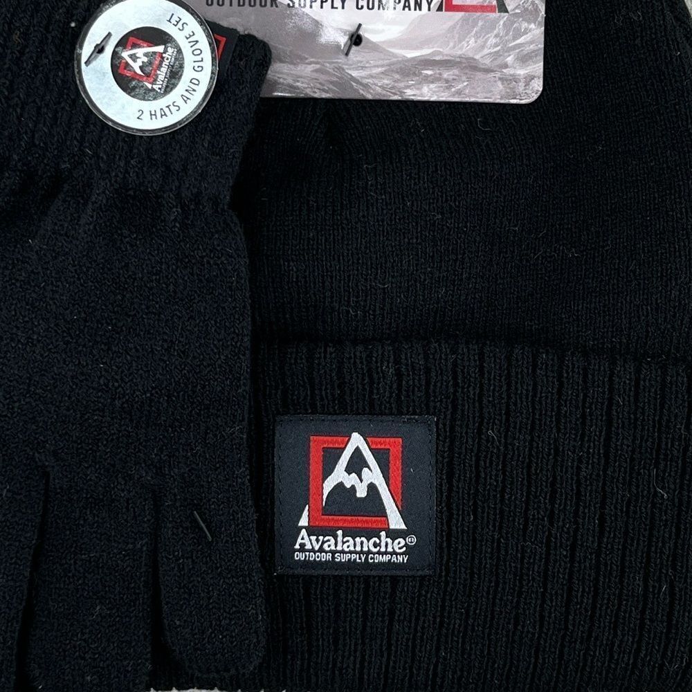 Avalanche Winter Beanies & Gloves 3-Piece Set - Picture 2 of 4